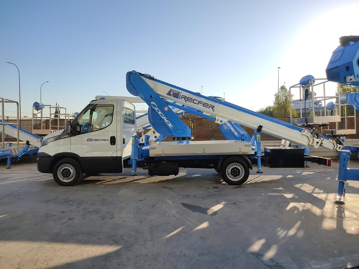 irecfer's tweet photo. Damos la bienvenida a un vehículo que nos aportará mayor flexibilidad a la hora de realizar nuestros proyectos. Iniciará  en el proyecto de la electrificación del tranvía de Odense.

Facebook - @IRecferSL
LinkedIn - #irecfer
https://t.co/kb9YT1LCl7 https://t.co/qFQlz8Tx8Q