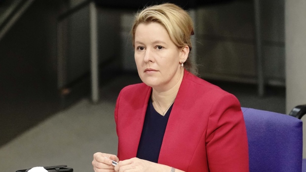 CTVNews's tweet photo. Germany will require companies to put women executives on their boards https://t.co/hVFYQym2Ef https://t.co/mdyiIWcLXm