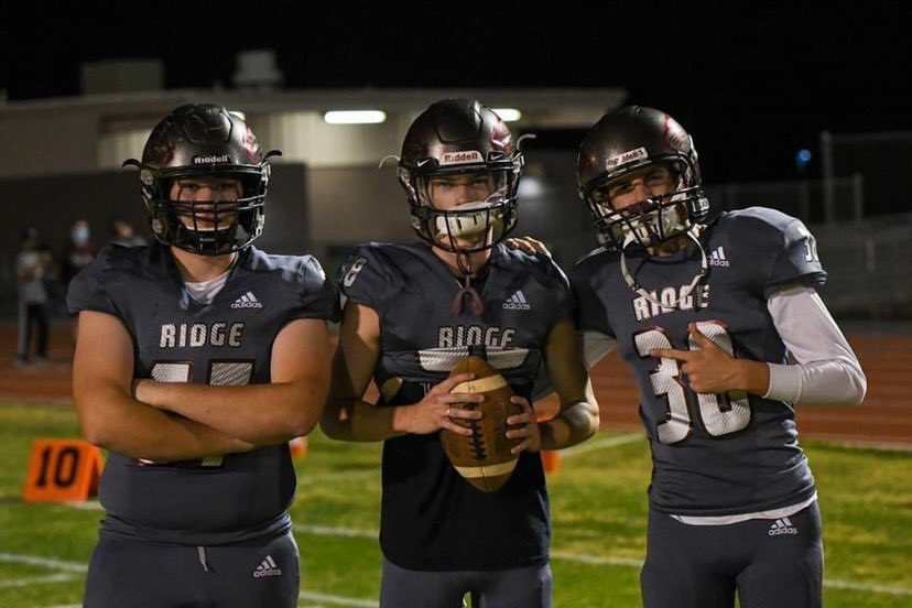 braedenlacombe1's tweet photo. what a year it’s been working with these 2. beyond thankful to play this season even through all the adversity this program experienced. lets come back better than ever next year💣💣@tylerwiggleswo2 @blakecomstock1 https://t.co/rAixnDvBFe