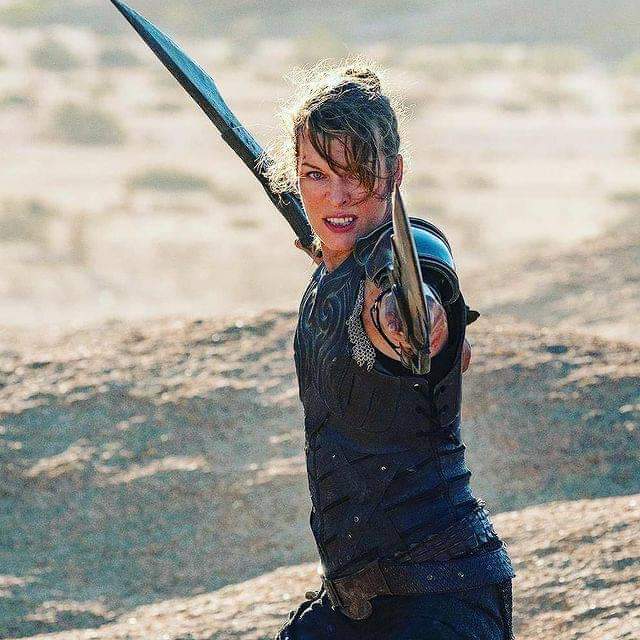 AliceREMillaFan's tweet photo. #NewProfilePic #millajovovich  #MonsterHunterMovie https://t.co/Do3jx70a6S