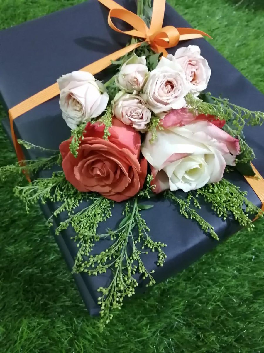 ❤❤
وقد يأتيك الدفء في زي قلب يذكرك رغم الفراق ....ويعطيك يقينا بأن النجوم ليس جميعها في السماء!!
❤❤ 
#سكع
#حروف_وقهوة 
#حروف_م_القلب 
#حروف