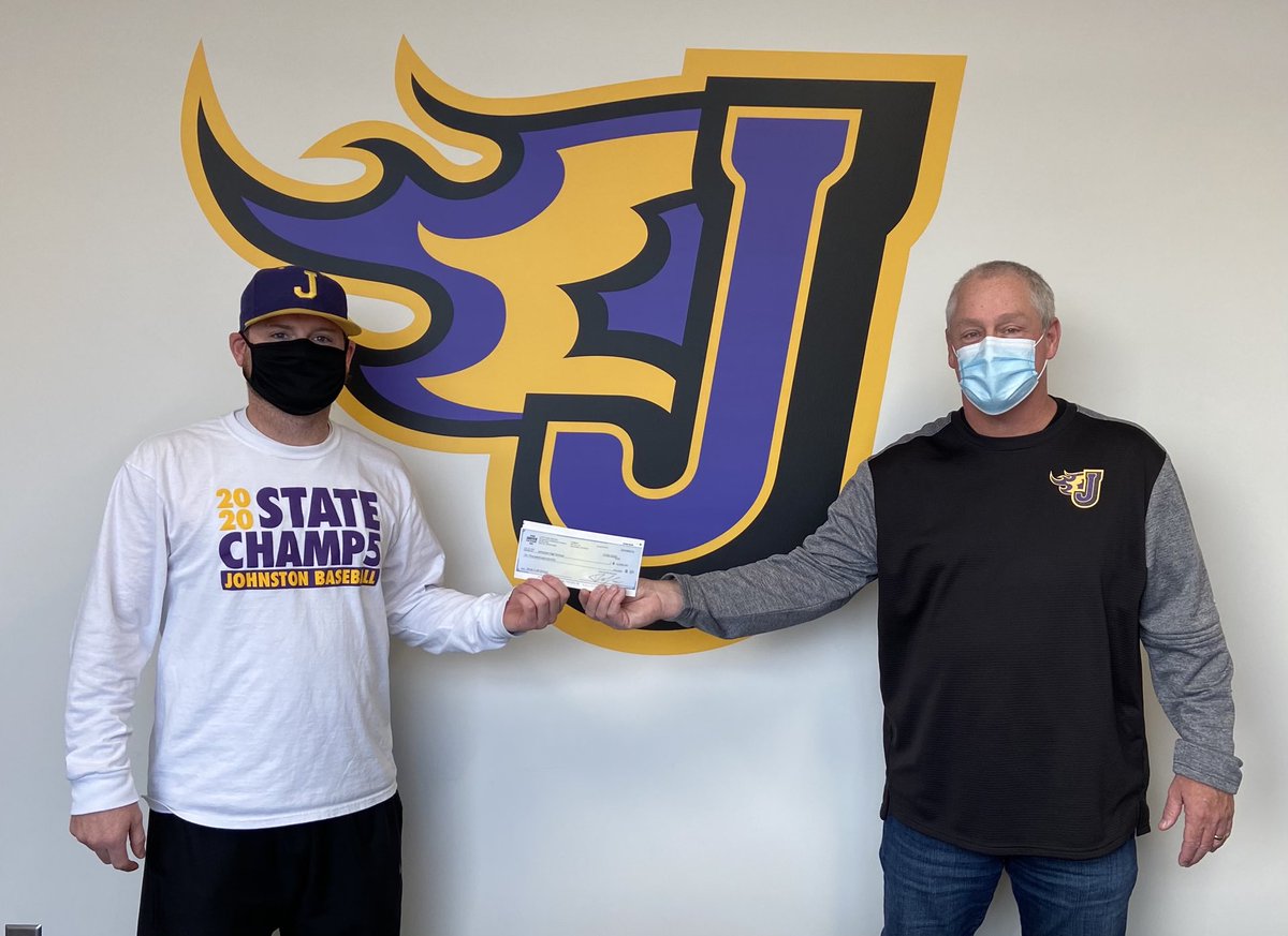 JDragonSoftball's tweet image. Huge thank you to Charles Gabus Ford, Noah Wolter, and Mary Knee for allowing us to participate in the car test drive fundraiser!