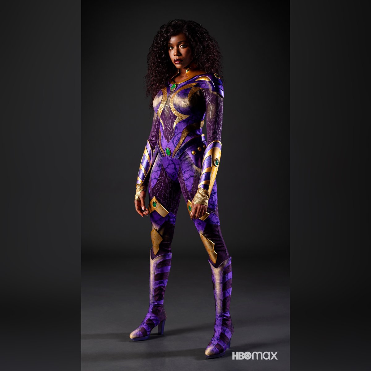 oportalclick's tweet photo. Saiu! O novo uniforme de Anna Diop como Estelar para a 3ª Temporada de "Titans" na HBO Max! #DCTitans https://t.co/F7Iqd0Mj6V