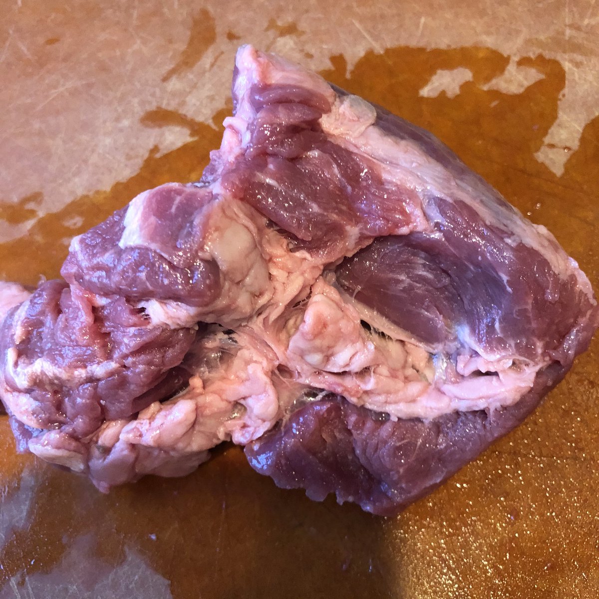 LifeofDaninIT's tweet photo. @butcherbox 
Honestly, not impressed again. What is this? 2 flat iron steaks? Trying to figure out where the steaks are between the little strip and a junk of pure fat with some meat attached. #butcherbox #meat #steak https://t.co/wj9tBwtp8W