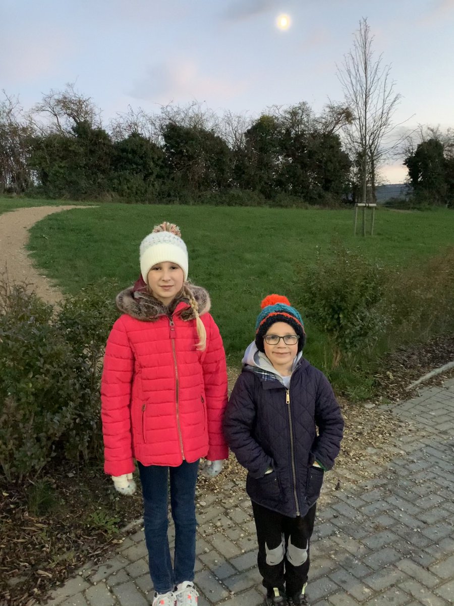 Lisa_Clapton's tweet photo. Straight out of after school club, 3 miles in the bag #beechgreensweat #dogwood4 #willow2 https://t.co/sQlroTwSh6