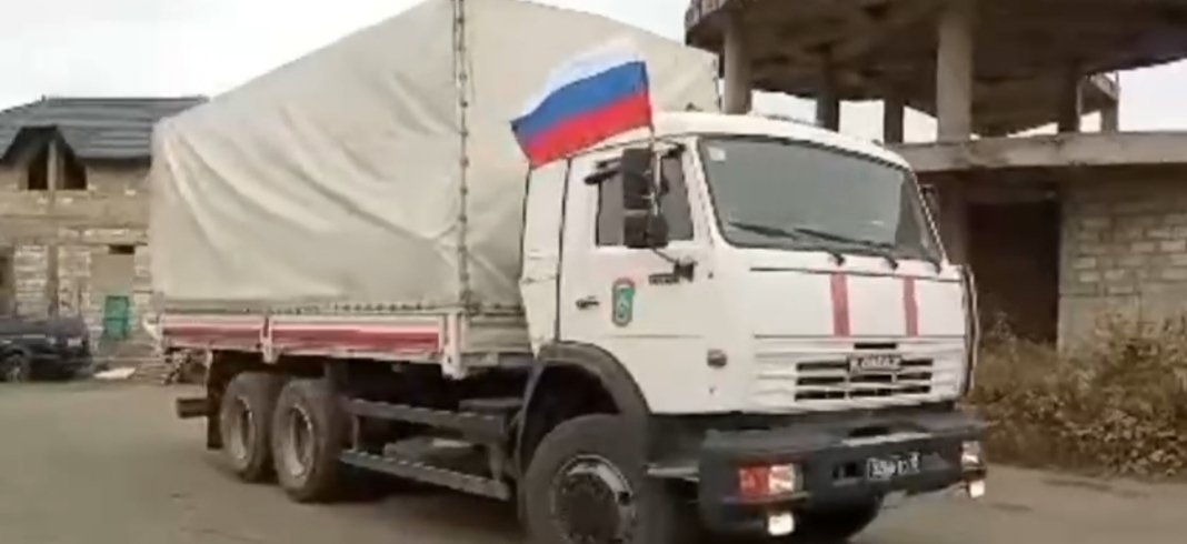 AmbArifMammadov's tweet photo. Rusiya televiziyasında Putindən tutmuş Şoyqu  və Lavrova kimi, üstəlik rusiyanın bütün  propaganda verlişlərində söhbətlərin əksəriyyəti Qarabağla bağlldir. 
Elə bil ki Qarabağ artıq bizim deyil, Rusiyanın bir Kaluqa vilayətidir. https://t.co/fhqxGebnKz