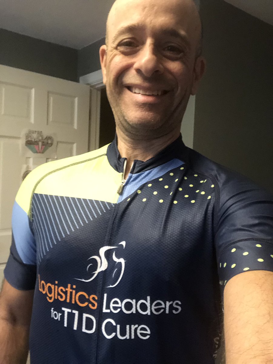 LL4T1DCure's tweet photo. Our 2020 Logistics Leaders for T1D Cure team jerseys have arrived! Couldn’t wait to wear it, so I trained with it indoors today. @joinindago @myblujay @DescartesSG @JDRFGNE #logistics #supplychain #T1D https://t.co/a5VQNI9v1a