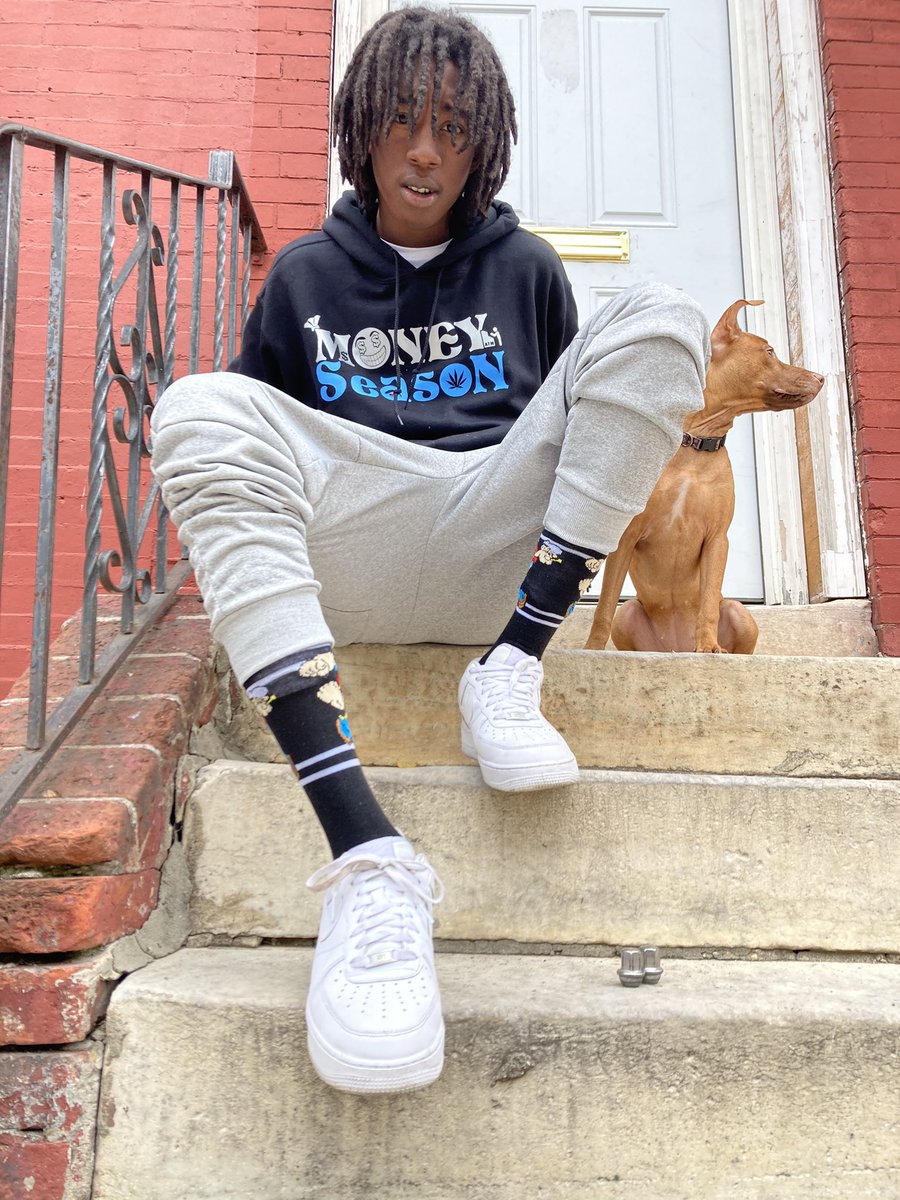 97_Tayne's tweet photo. Stay Focused 🤞🏾💪🏾

#97 #97tayne #97promo #MoneySeason #philly #kingninety7 #stayfocused https://t.co/XYzCXITzDQ