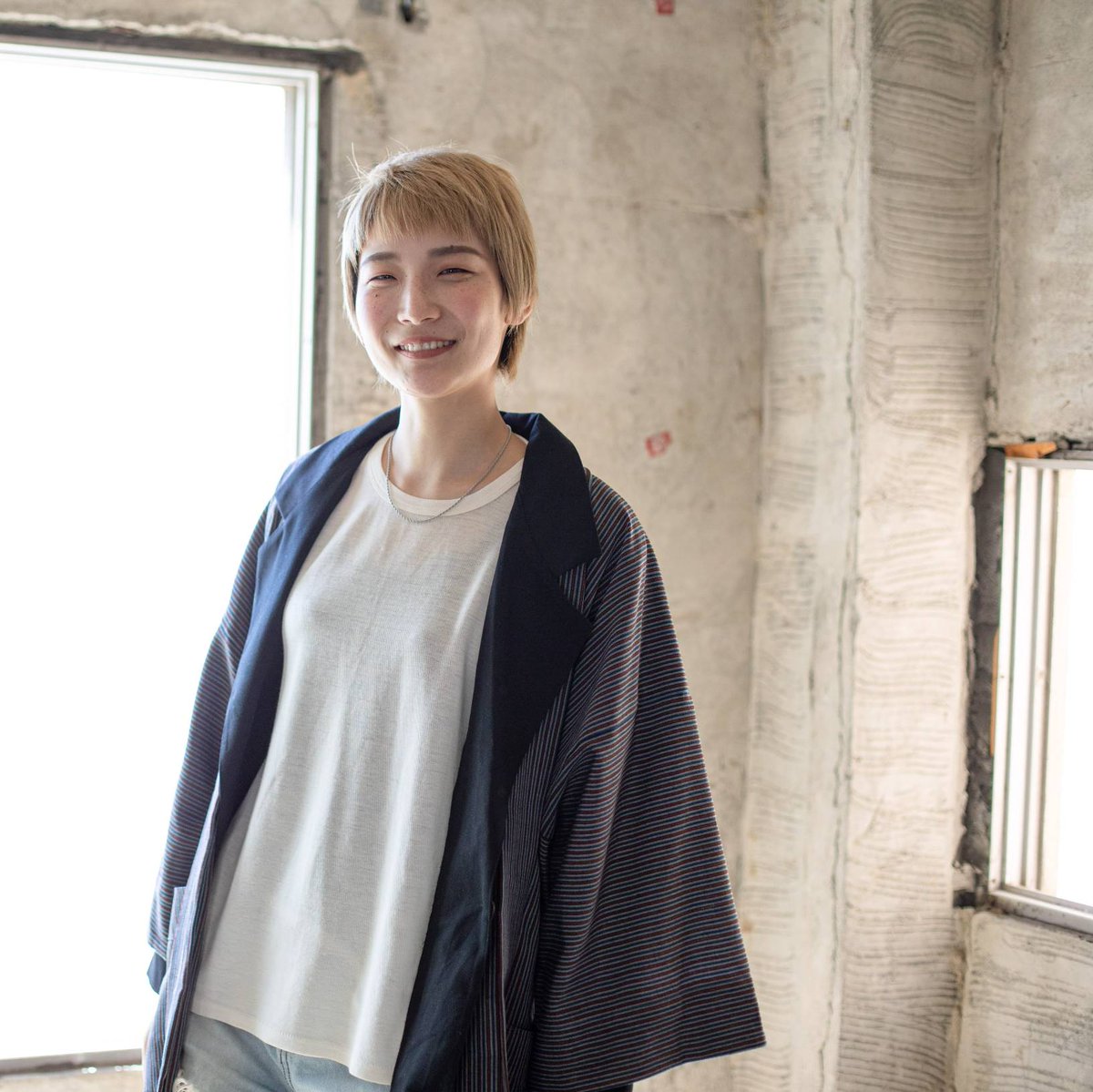 sen_noji_1983's tweet photo. Layering coats!
コンビニ行こうかと、とりあえず近くにあったチェスターと着物を重ねて羽織ってみたら意外といけてた的なコーデ
#wear25 #kimono #vintage #usedclothing #fashion #mixstyle #ootd #outfit #remake #ethicalfashion #sustainablefashion #着物 #古着 #ファッション #コーデ #リメイク https://t.co/jeseLGTpQw