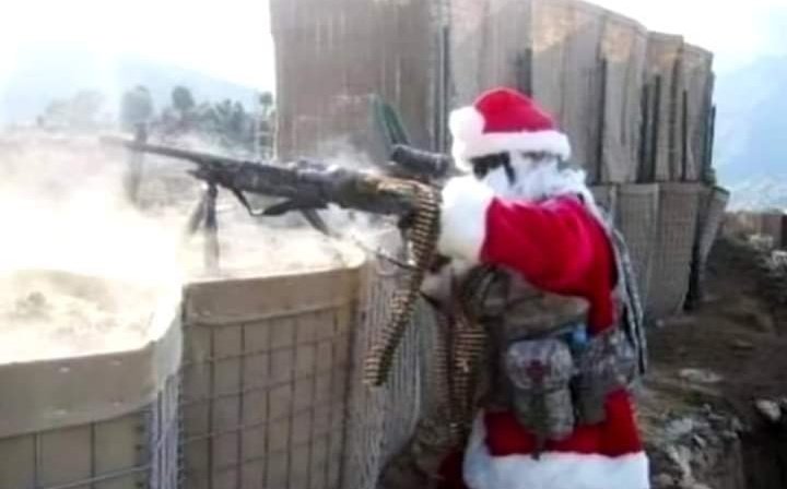 xvaleonx's tweet photo. Todos los shooting con su skin navideño en unos días 🎅🏻 https://t.co/nkNpLEIXHt