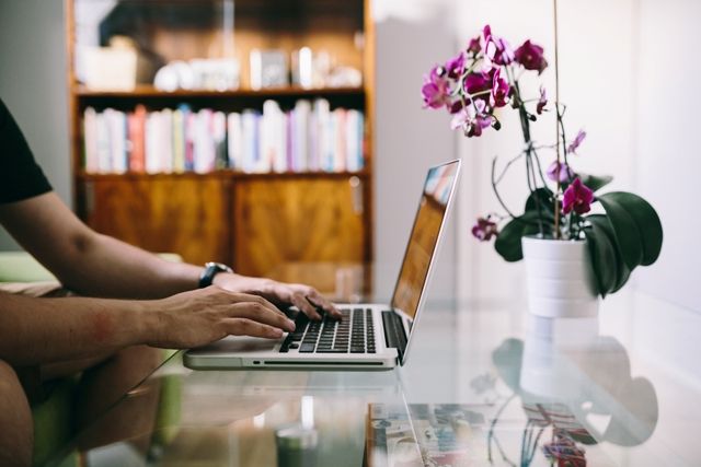 SelfemployedS's tweet photo. How Can I Know If I Provide an Electronic Service? 
#freelancers #selfemployed #electronicservice #Spain 
https://t.co/KhAdmpgTvX https://t.co/xwKL42JVVJ