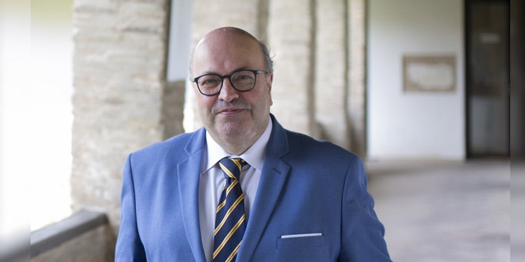 Hoy el mundo de la música está triste por la perdida de un grandísimo gestor cultural. Pero sobretodo se ha ido un buen hombre. Hemos tenido mil batallas pero siempre desde la nobleza y el cariño. Te vamos a echar de menos.Un fuerte abrazo allá donde estes 😔🎹 <a href="/FestivalGranada/">Granada Festival</a>