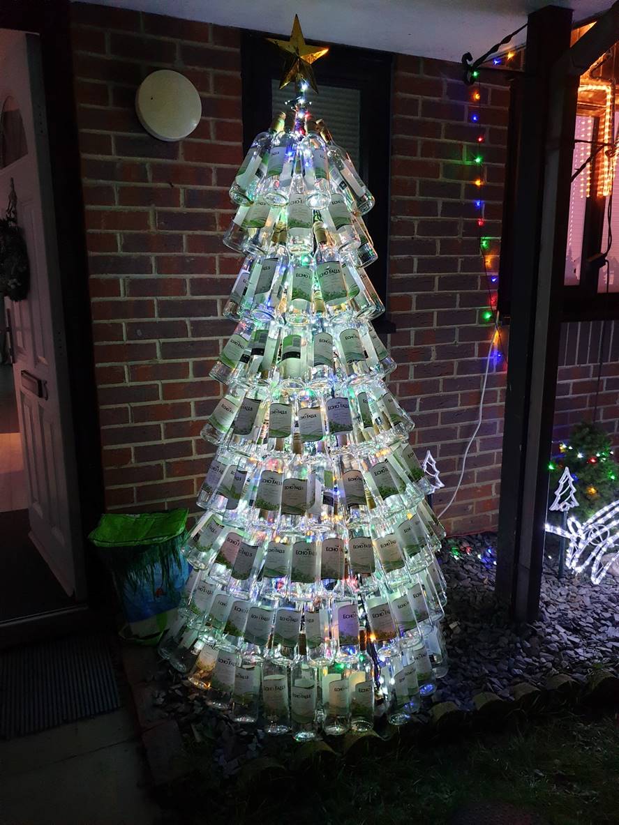 I’m dreaming of an Echo Falls Christmas (tree)  🎄 Thanks Christine for sharing this amazing creation! #livelifetothefalls