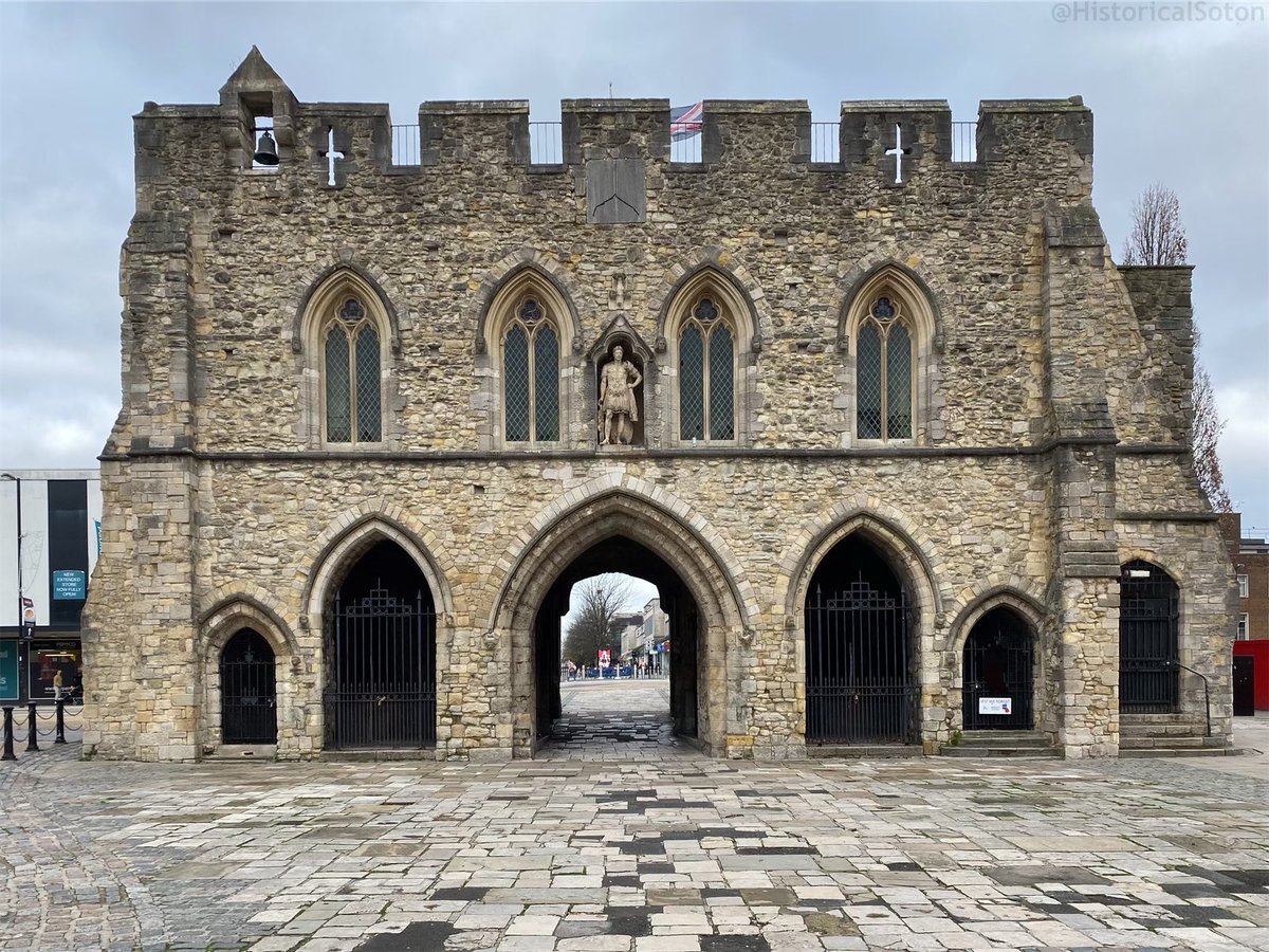 The 12th century Bargate was bricked up during the Second World War and used as an air raid shelter. Many of the town’s medieval vaults were also used as shelters. Much of the surrounding area would be bombed but rather miraculously, the Bargate survived.