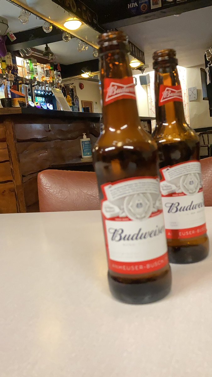 2budal's tweet photo. @budweiserusa The Cross Keys. Dolgellau 😂 https://t.co/d2aZsSCv5B