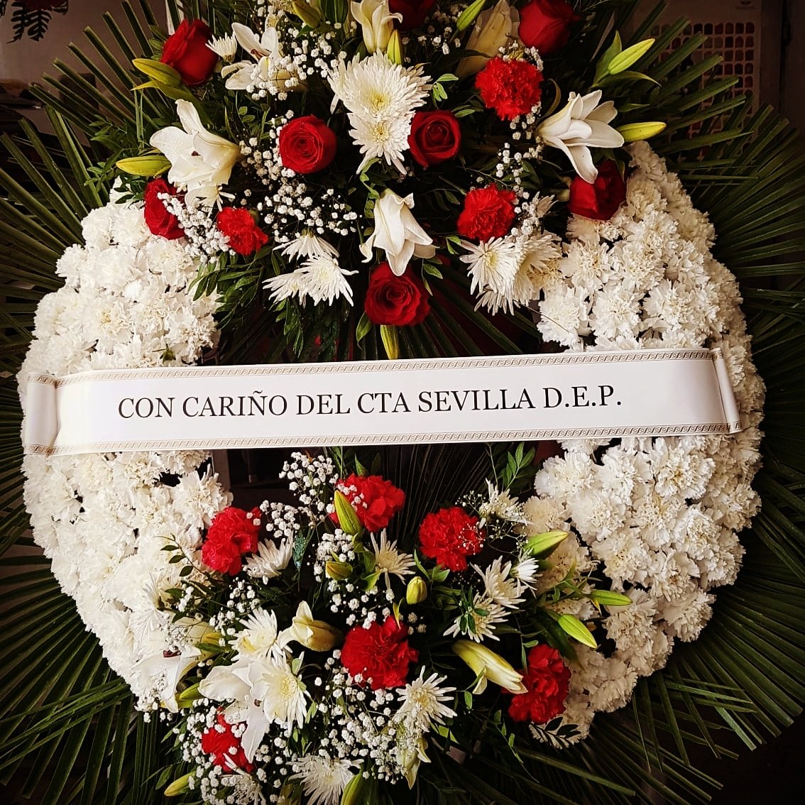 Desde el CTA de Sevilla enviamos nuestras más sentidas condolencias por el fallecimiento ayer de Yolanda, esposa de nuestro designador Manolo Jiménez y madre de nuestro compañero Alfonso Jiménez. 

D. E. P.