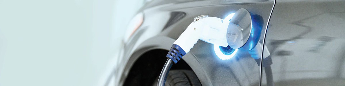 Experian_Auto's tweet photo. With California’s announcement to require the sale of all new passenger vehicles to be zero-emission by 2035, we took a look at the state of electric vehicles in a recent blog. 
https://t.co/12c1vh5wNd https://t.co/v0FFgOchAg