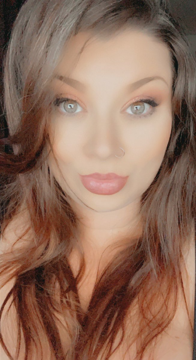 overzealousrex's tweet photo. Funny little story: someone once called me a downgrade ๐๐๐
Baby, look at us now ๐ #foolishfool #never https://t.co/cuoTna7SVX
