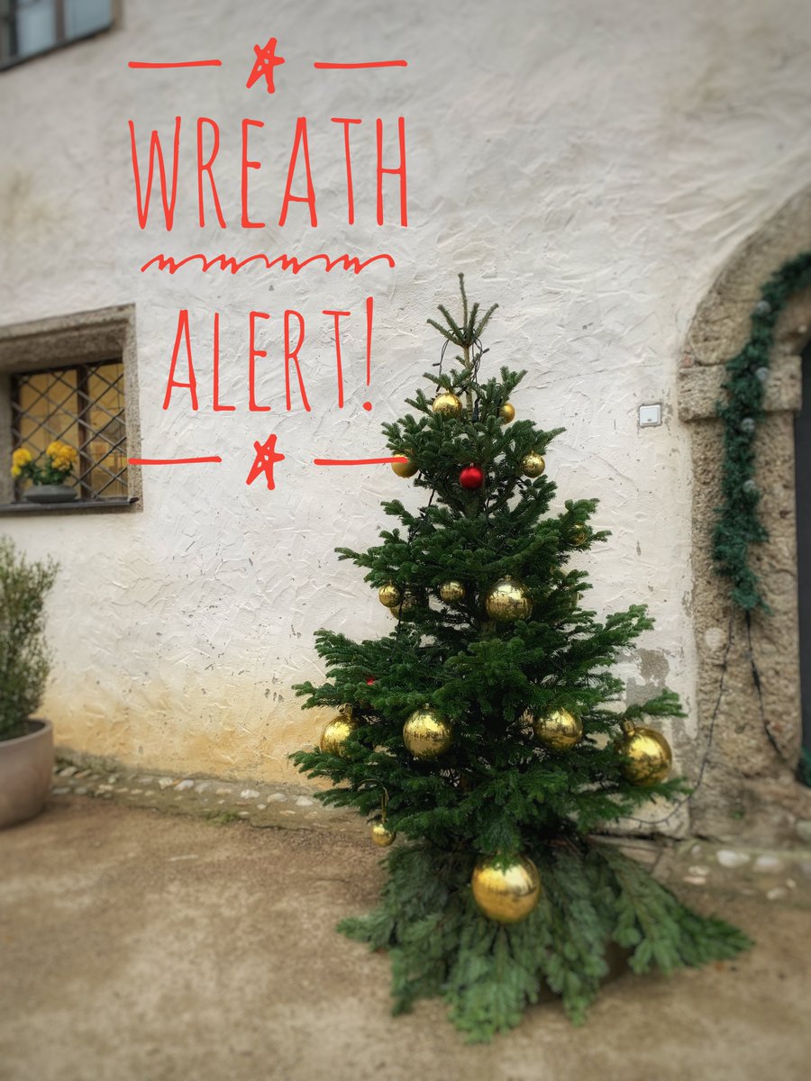Wreath Alert!!A thread  http://glittermoonvintagexmas.com/2020/11/23/wreath-alert-2/