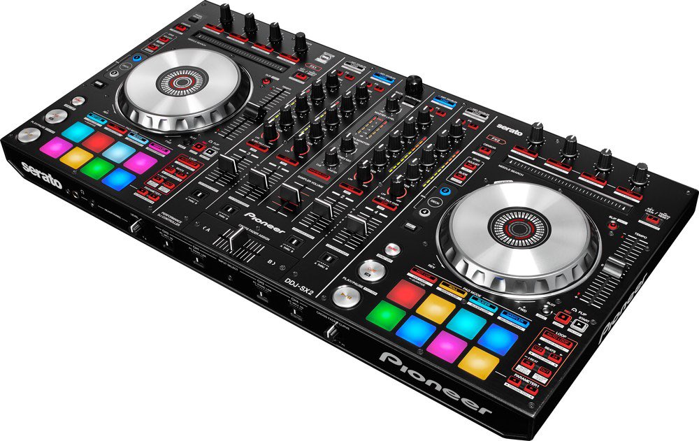 djstylah1's tweet photo. Just upgraded my controller so Iβm selling 2 of my other controllers. Pioneer DDJ SX2 controller available for sale Β£400 inbox me for more info! Also got a Pioneer DDJ SX3 #pioneer #pioneerddj #pioneerddjsx2 #pioneerddjsx3 #djequipment #forsale #serato #virtualdjpro https://t.co/21ZY4jRJpp