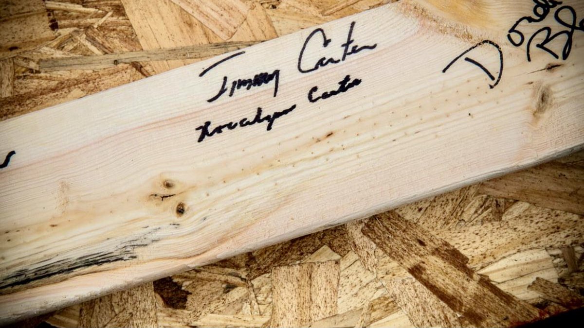 HabitatNRV's tweet photo. For decades, it has been common for #HabitatNRV volunteers to leave their signature on the wood frames of the homes they help build. Including the Carters!
https://t.co/8dBolgP16R

#Volunteer #SupportLocalNRV
#JimmyCarter #RosalynnCater #MotivationalMonday https://t.co/UirBnT9R5o