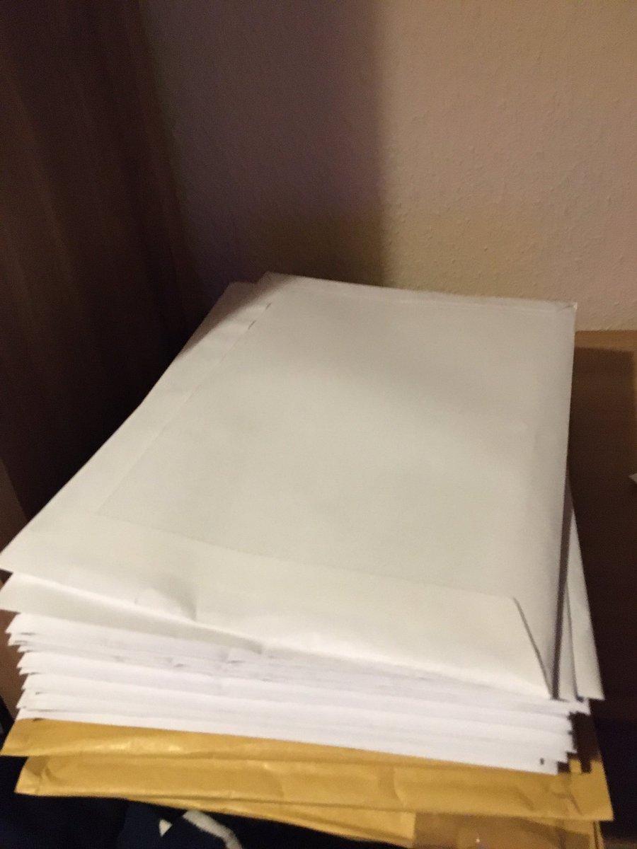 A lot of Embo calendars getting posted tomorrow! 

Thanks to all who have purchased both in store and online 

If you purchase tonight we will get your calendar sent out tomorrow 

The next batch will be getting posted on Thursday 

rover.ebay.com/rover/1/710-53…