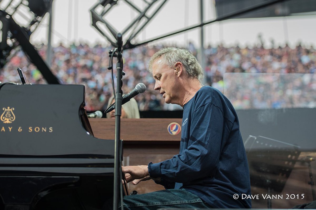 deadandcompany's tweet photo. Happy Birthday to our brother @brucehornsby ⚡️🎹🎂 https://t.co/S8dl8klAee