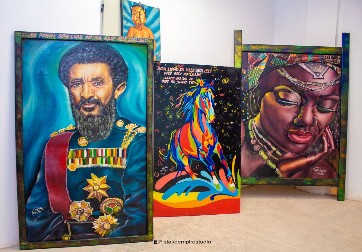 realadamsgh's tweet photo. Breathtaking Paintings. Very thrilling experience @Takoradi_Mall 
#paintings #takoradi_mall #wongyestreetart https://t.co/78VCLfjZlr