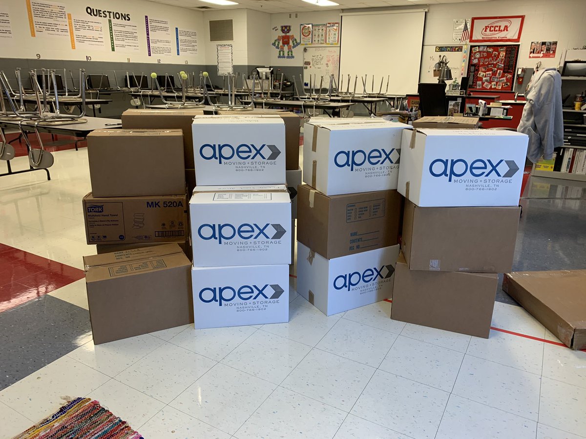 SCMSFCCLA's tweet photo. Thank you #ApexStorage for partnering with us in our annual Thanksgiving food drive for @NourishFB! Approx 1,023 pieces @SCMFalcons @rucoschools https://t.co/bnYt1yvlsG