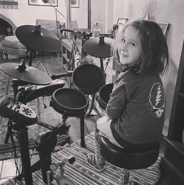 mickeyhart's tweet photo. March to the beat of your own drum.
#nextgenheads #thelittleones https://t.co/OR2mADM4Bc