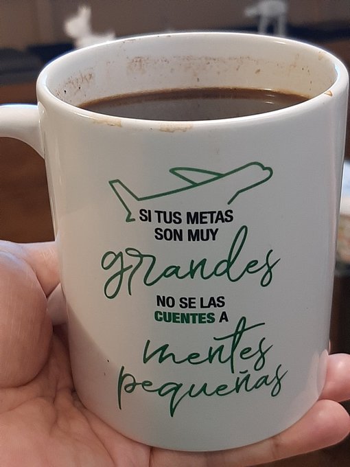 AromaCafes's tweet photo. Gran reflexión la que acompaña esta taza de #café. 
#Cafelfie que compartía @larociogarrido ☕ https://t.co/yvdleX6gwM