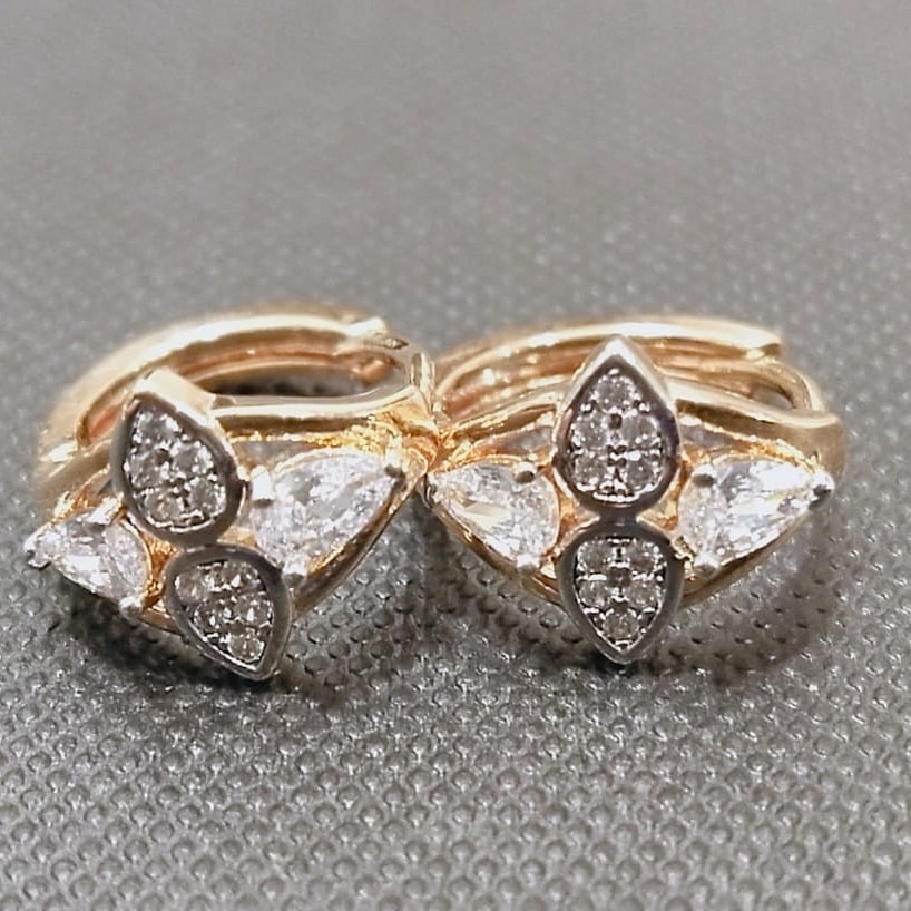 JewelleryDesig5's tweet photo. Pakistani Artificial Earrings Design - Price 670
 #jewelry #fancy #bridaljewelery  #womenstyle #fancy #trend #gifts #gorgeousjewelery #style
#pakistanfashion 
#artificialjewllery #occasionwear https://t.co/UFJMfK2vdU
