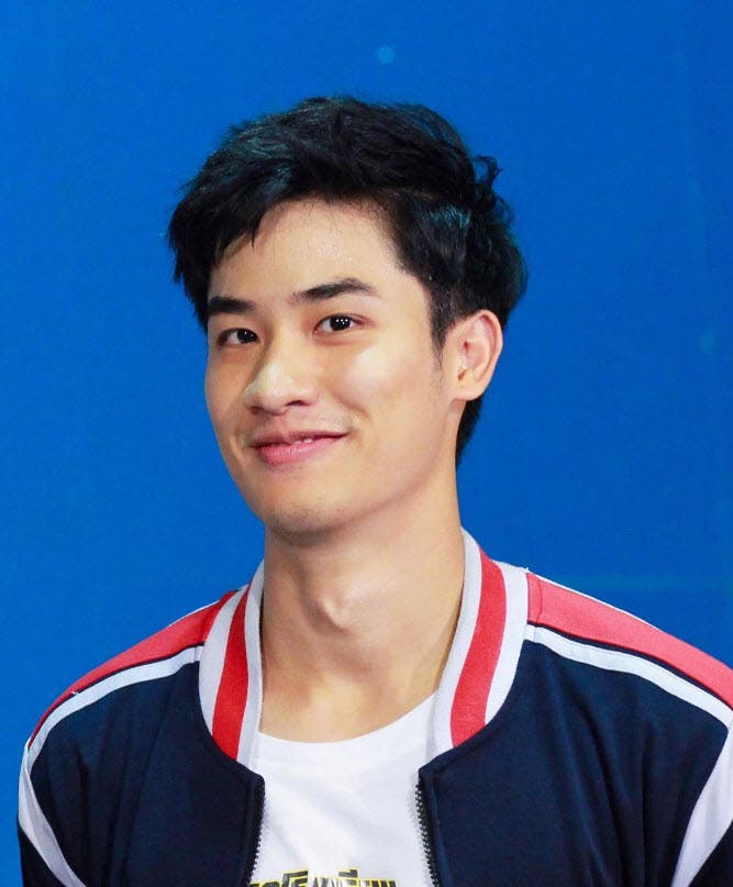 Also.........Doesn't he look a bit like Tay Tawan?Only me?Uhhhhh well don't mind me then