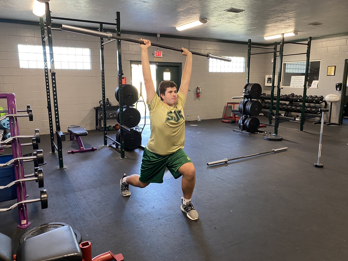 Getting some bar work in with the freshmen football players! #Weightlifting #goflashes
