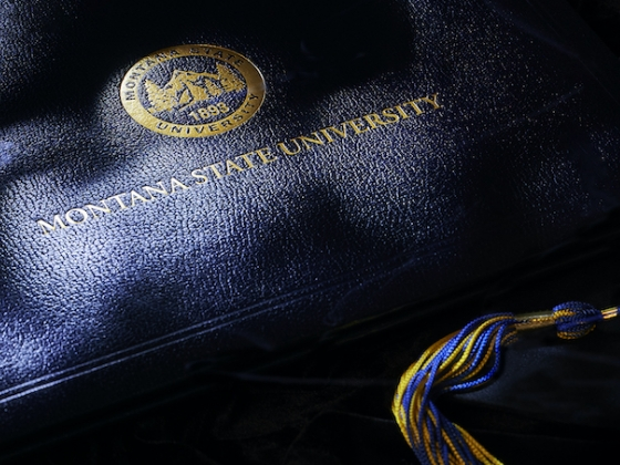 montanastate's tweet photo. Montana State University announced more than 1,000 candidates for its 133rd commencement ceremony held on Sunday, Nov. 22. #CatGrad20

https://t.co/klrU3kZ60o https://t.co/gt2d434gvM