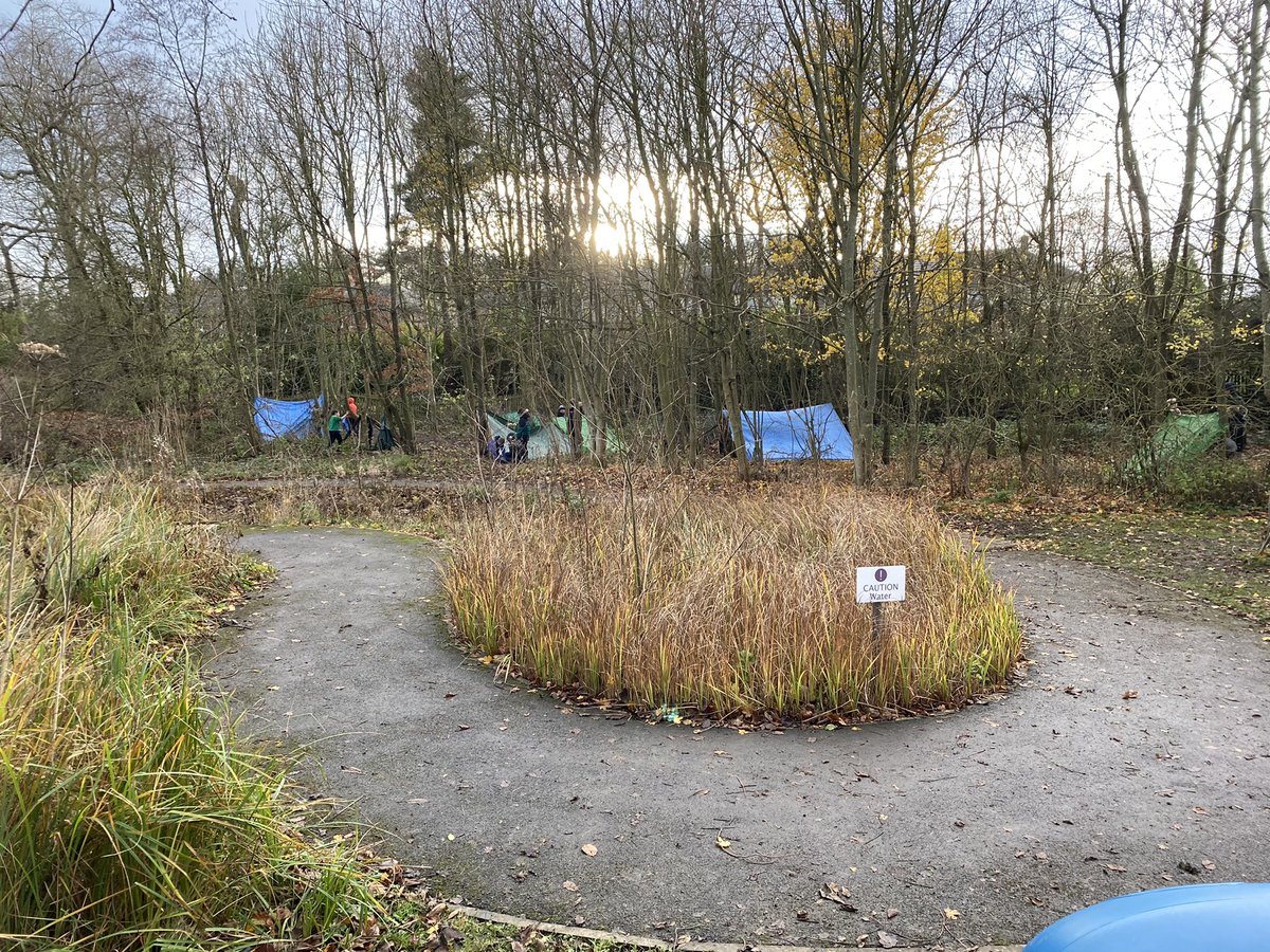 ScoutedChris's tweet photo. Survival Day at Esh Winning Primary today. Mini shelters, large shelters and firelighting! #ForestSchools #Bushcraft #ShetlerBuildinf #LeanToo #Bivouac https://t.co/7CPWyFEmAh