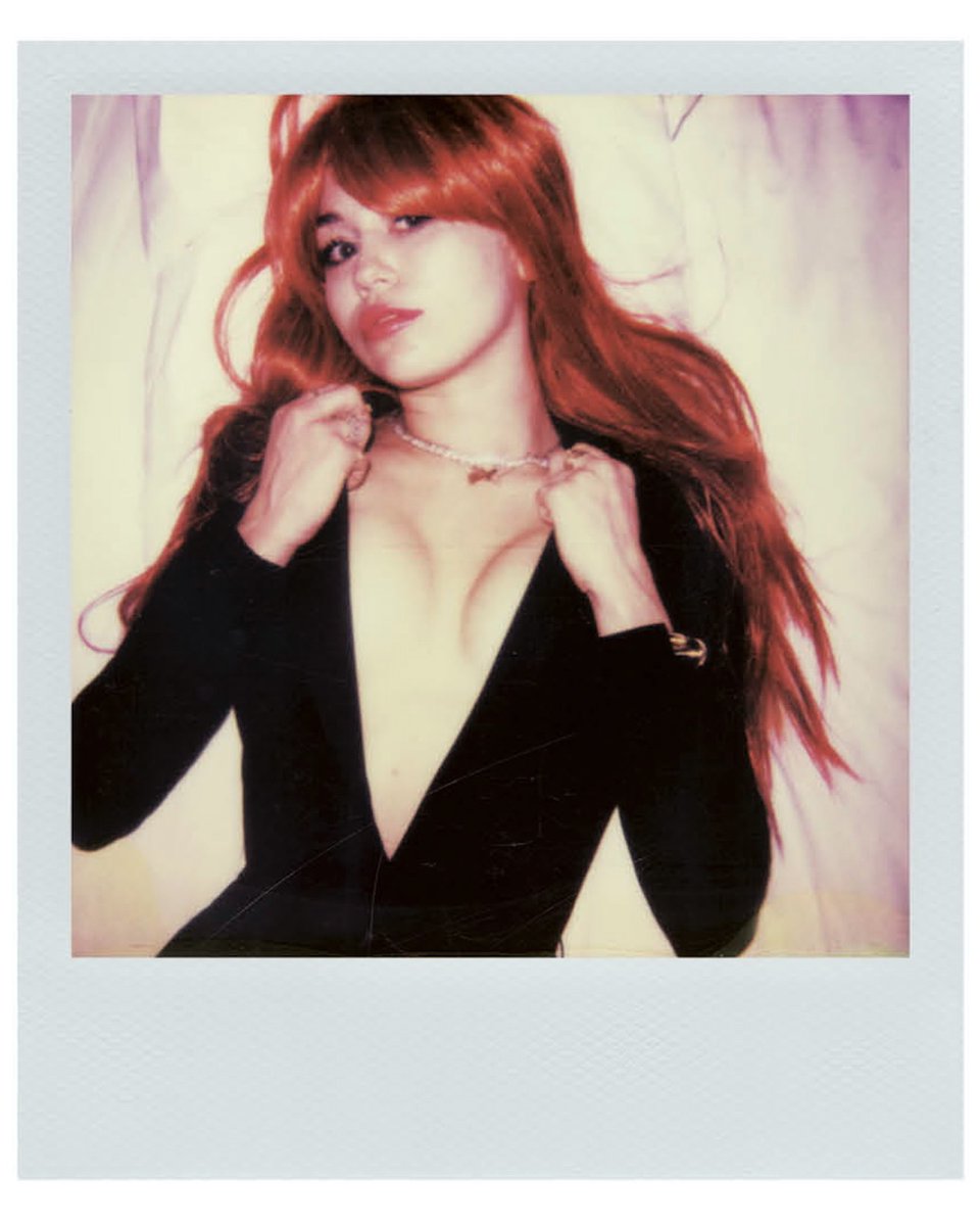 V Magazine tweet media