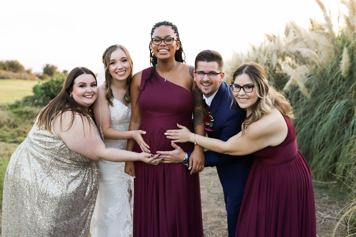 alliemarieg714's tweet photo. So thankful to grow up with such amazing friends ๐ฅบโค๏ธ #sincehighschool https://t.co/0Ot3BgoJOk
