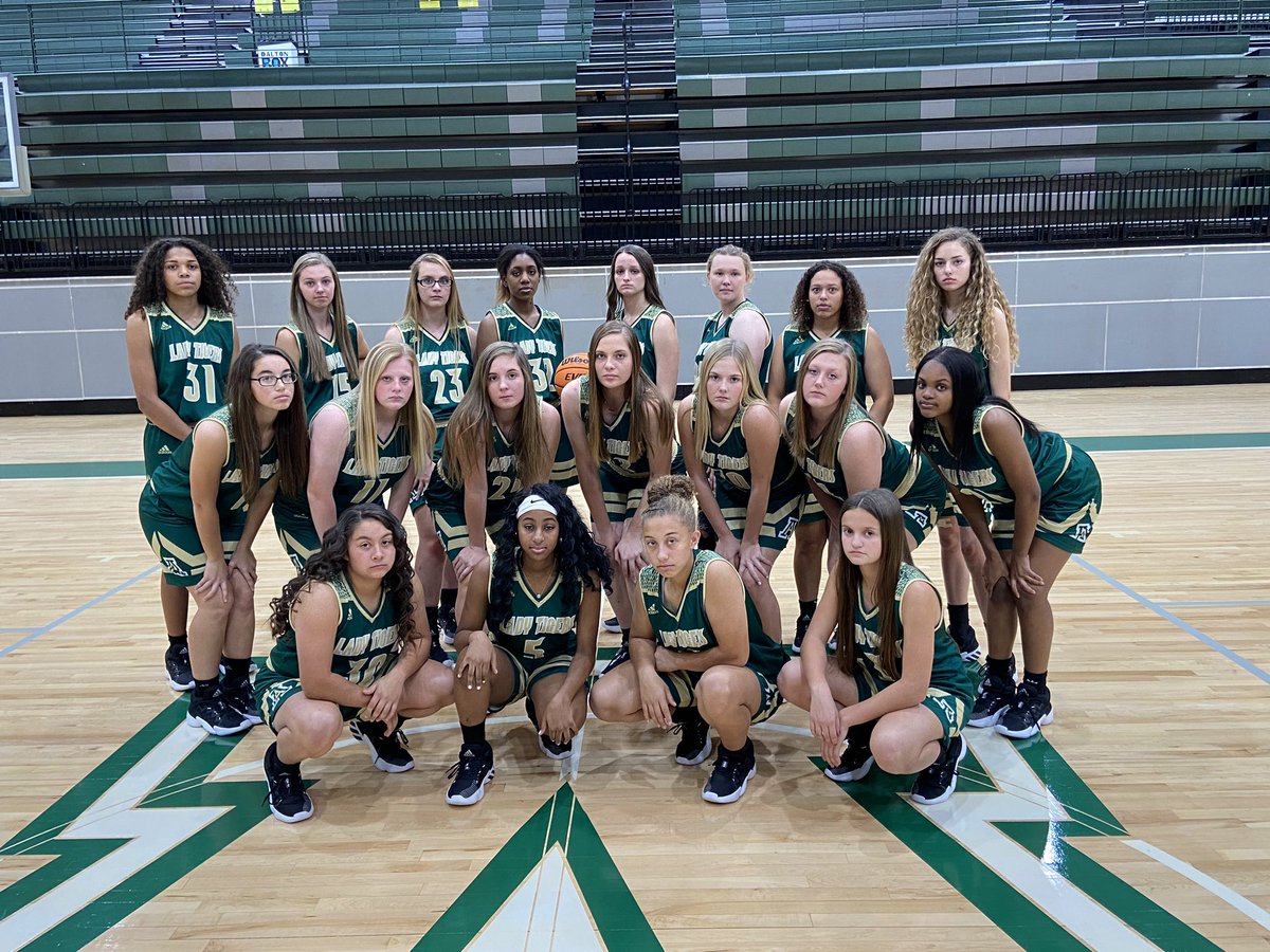 AHSLadyTigersB2's tweet photo. Game day ready with these ladies!!! Tip off is at 5:00 at Armuchee High School!! #306pride #competeeveryplay https://t.co/kQS4iMSAZm