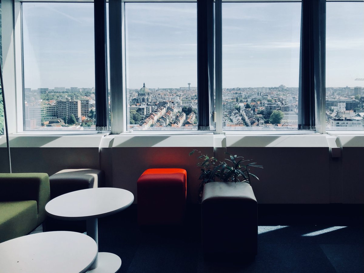 FllorenT0D's tweet photo. @JordanMorgan10 Fresh view of Brussels from the coffee machine ☕️🏙 https://t.co/7kaQM0cIqw