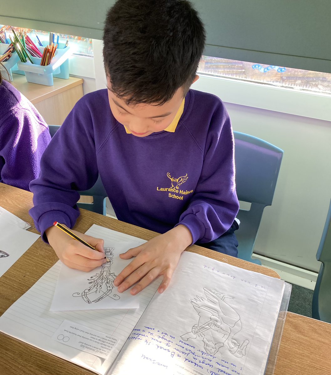 LHS_Blackstaffe's tweet photo. Team Palm made a very memorable start to their new science topic today. Flippers on? Snorkels ready? We’re going diving. @HeadLHS @mrsballlhs @HertsLearning @Cornerstonesedu #LHSscience https://t.co/24Crqc2Fuf