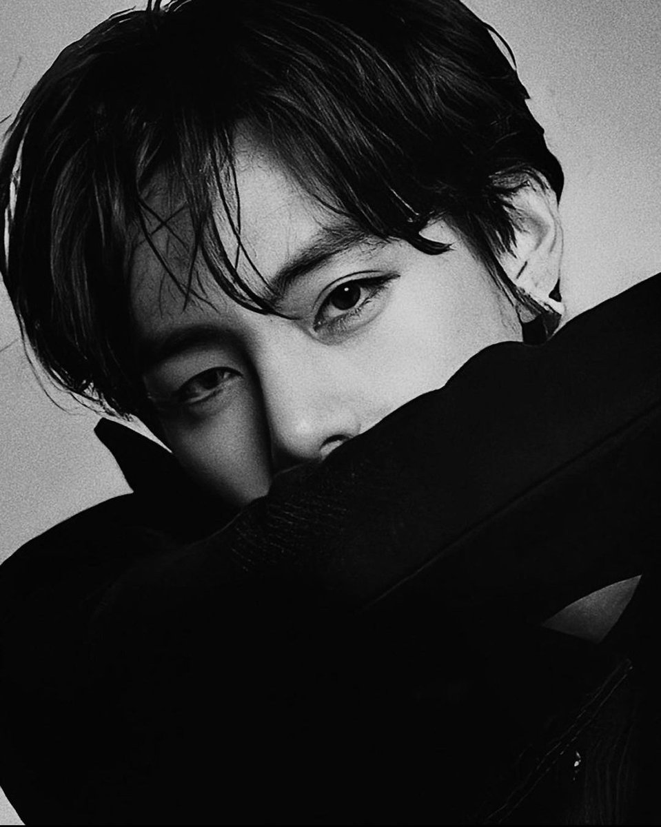 What a man! #kimtaehyung #vcut