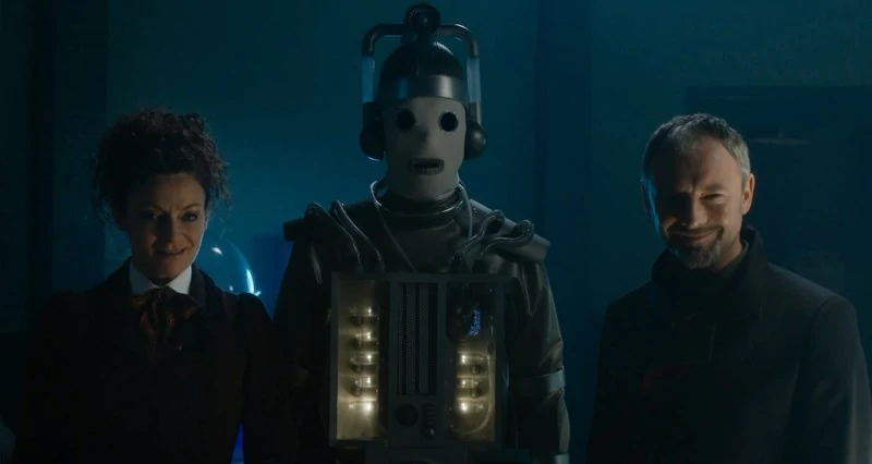 6) World Enough and Time/The Doctor Falls (12th Doctor)The best utilisation of the Cybermen in any stories.Everything is perfect, every bit of story arch perfectly complements each other.It's fun, it's sad, it's positive, and you have everything you want from a DW story.