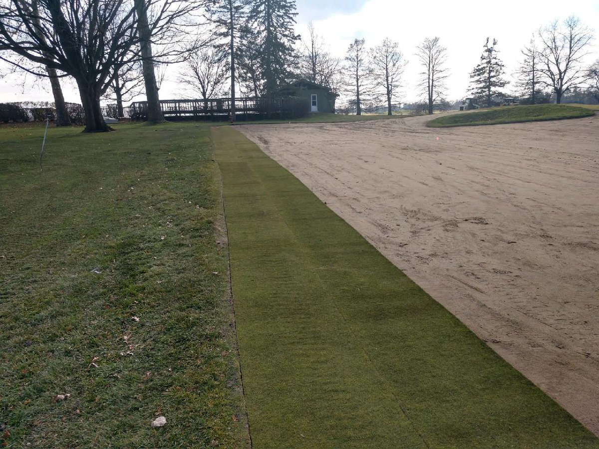 GreenSource_USA's tweet photo. Not cold enough to stop us from cutting fresh #PennTrio bentgrass sod for #ChicagoGolfClub! 

Contact us for info on delivery &amp; install assistance -- or to reserve sod for next season. #GreenSourceUSA #GolfCourseGrass #BentgrassSod #GCSAA #MAGCS #TPI #STMA https://t.co/c1EUFEg3X3 https://t.co/5iDg9K6B2q