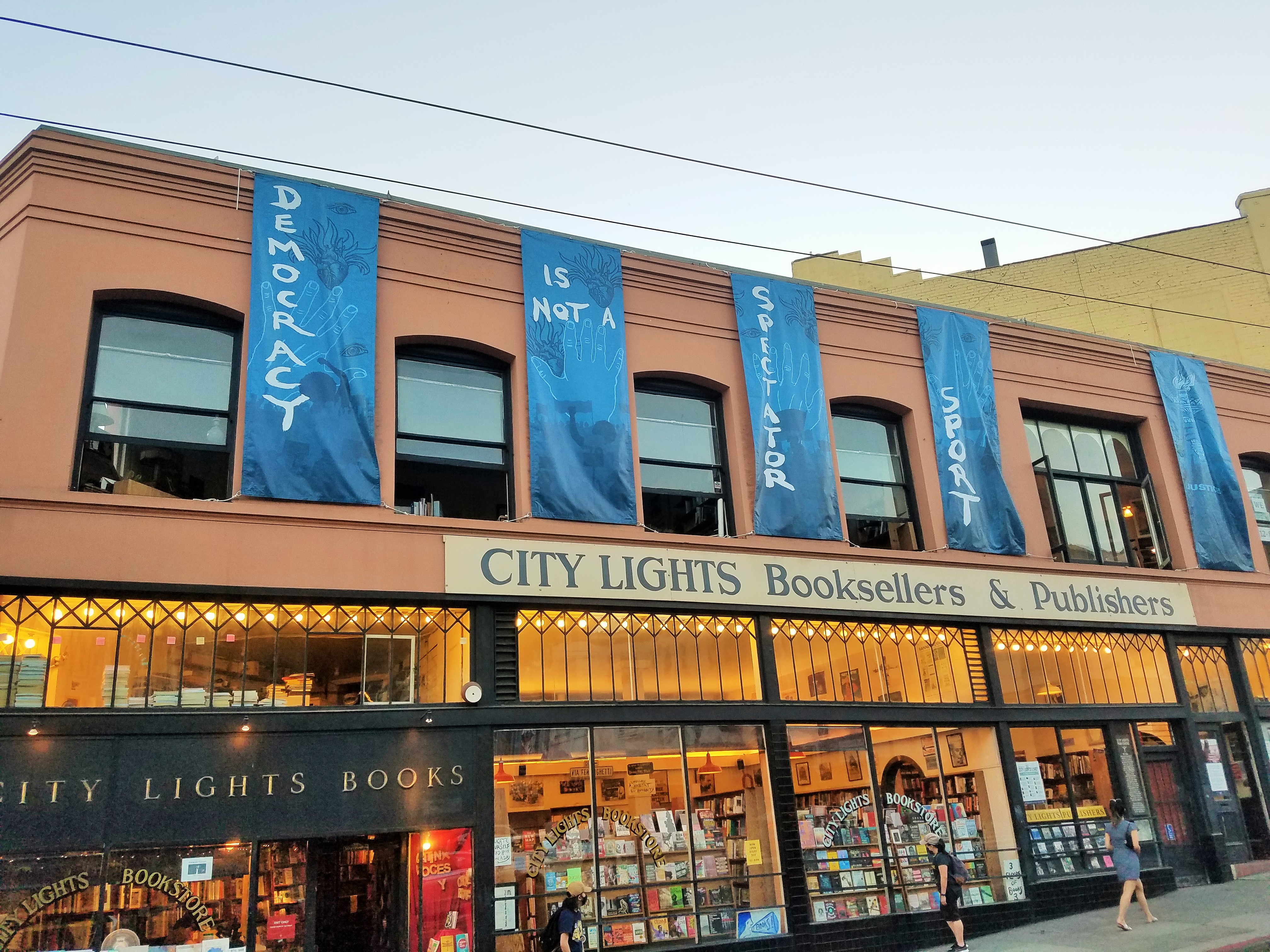 Identitet sejr koncept City Lights Books (@CityLightsBooks) / X