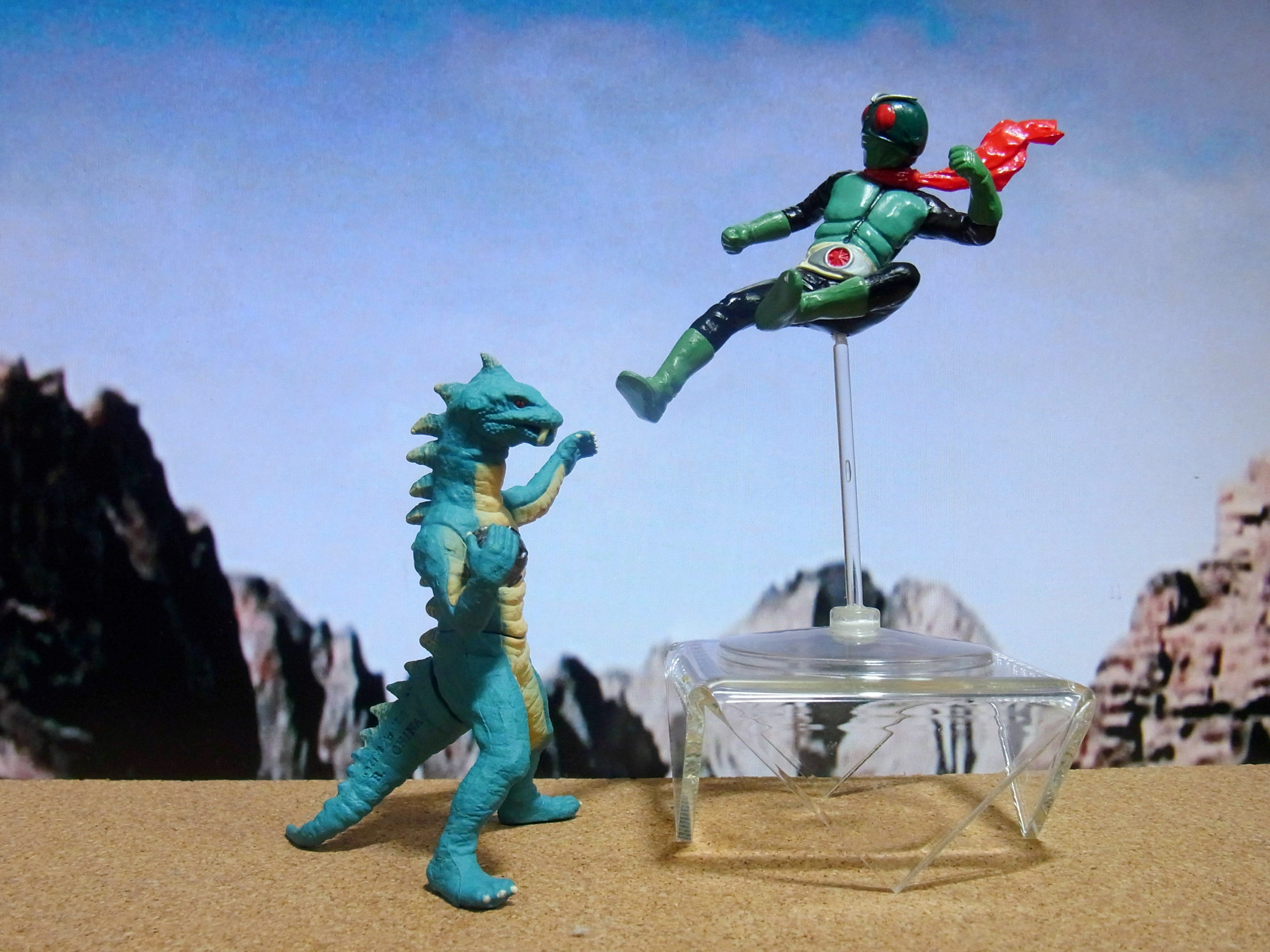 Yahoo!オークション - 1958T/仮面ライダー 怪人 HGシリーズ他