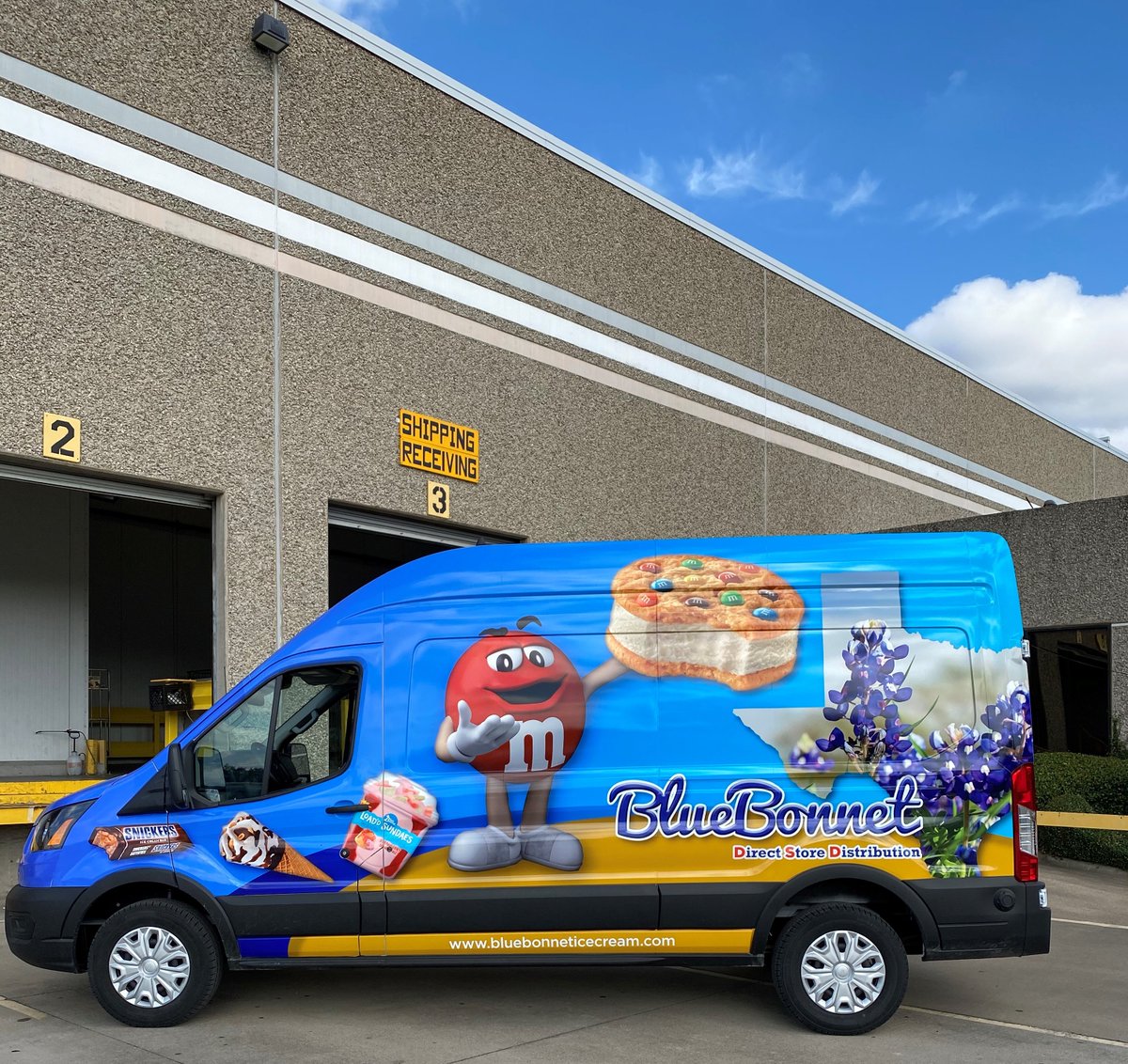BlueBonnetDSD's tweet photo. Have you spotted our new trucks out on the road? Check our our new look and let us know what you think!

#BlueBonnetDSD #icecream #Mars https://t.co/pIDkgkAVtc