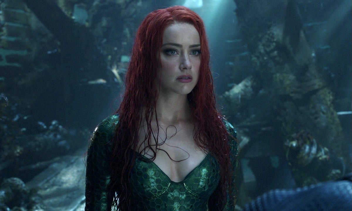 heardverse's tweet image. four fav films with amber heard

reply for an actor!