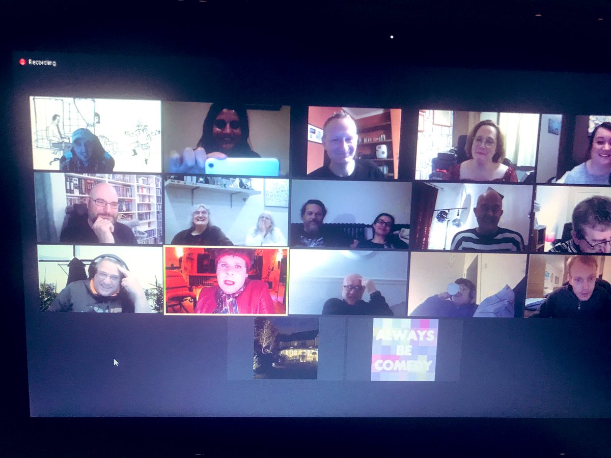 StefaniaLicari's tweet photo. Thank you @colinhoult 😂🤩🤪@alwaysbecomedy wonderful wonderful evening ! #ABC #GhostAudition #FirstGhost #NotAfraid #Chillies 🌶 🌶 🌶 https://t.co/GEgXCe8OyX