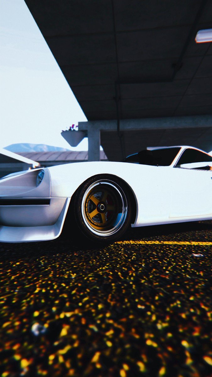 JACKBX91's tweet photo. ⛔️ Warning ⛔️ don’t put overfenders on.
•
Maybe @RockstarGames should consider adding a offset option 🤔
#GTAonline #loweredlifestyle #stance #gtacars #snapmatic #cars #gta5 #photoshoot #stanceworks #gamers #krispyyclean #stancenation #photography #gtacommunity https://t.co/wlMdqox9ut